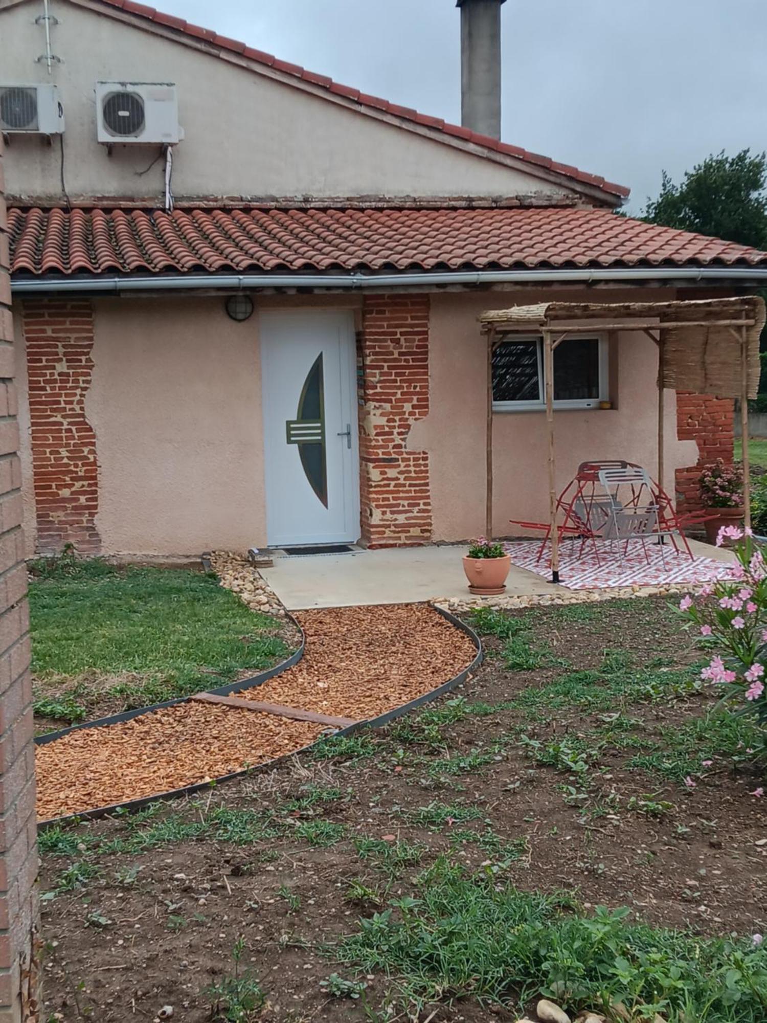 Le Gite De Cousal Esperce Exterior foto