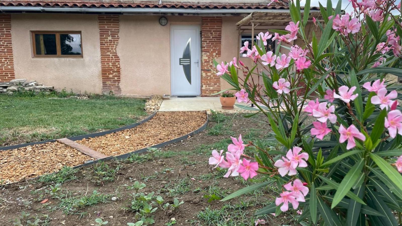Le Gite De Cousal Esperce Exterior foto